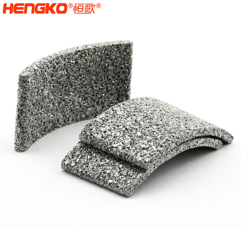 廠家定制316L不銹鋼高效濾芯防塵防水過濾效率高,用于食品飲料廠不銹鋼燒結濾片 Featured Image